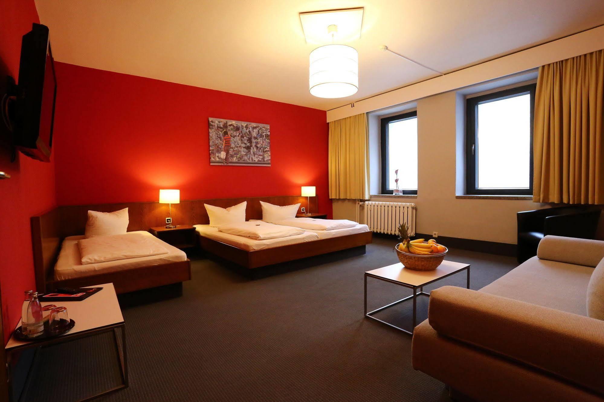 K1 Sporthotel - Bike & Ski Inklusive Hotel クロルト・オーバーヴィーゼンタール エクステリア 写真