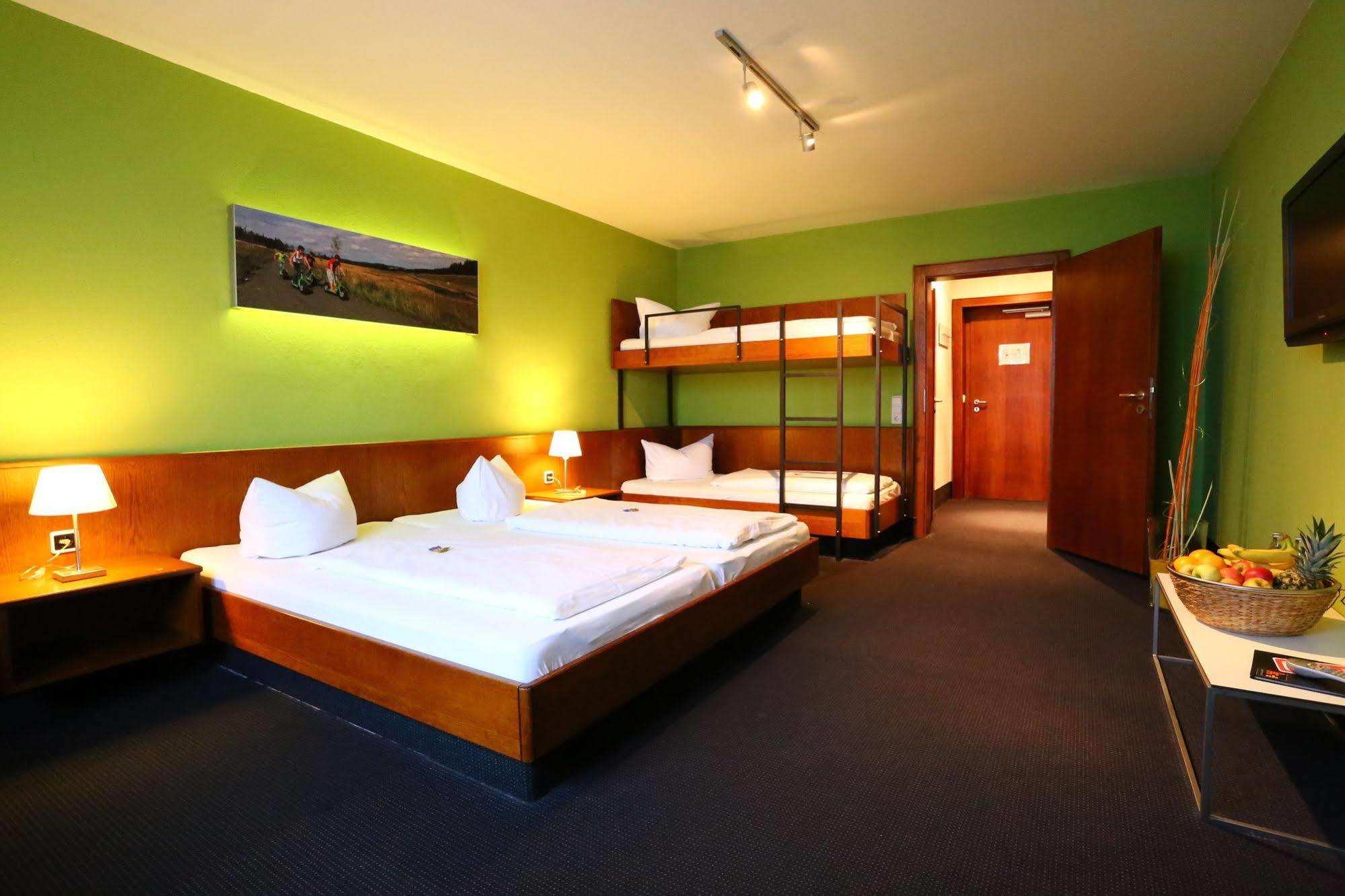 K1 Sporthotel - Bike & Ski Inklusive Hotel クロルト・オーバーヴィーゼンタール エクステリア 写真